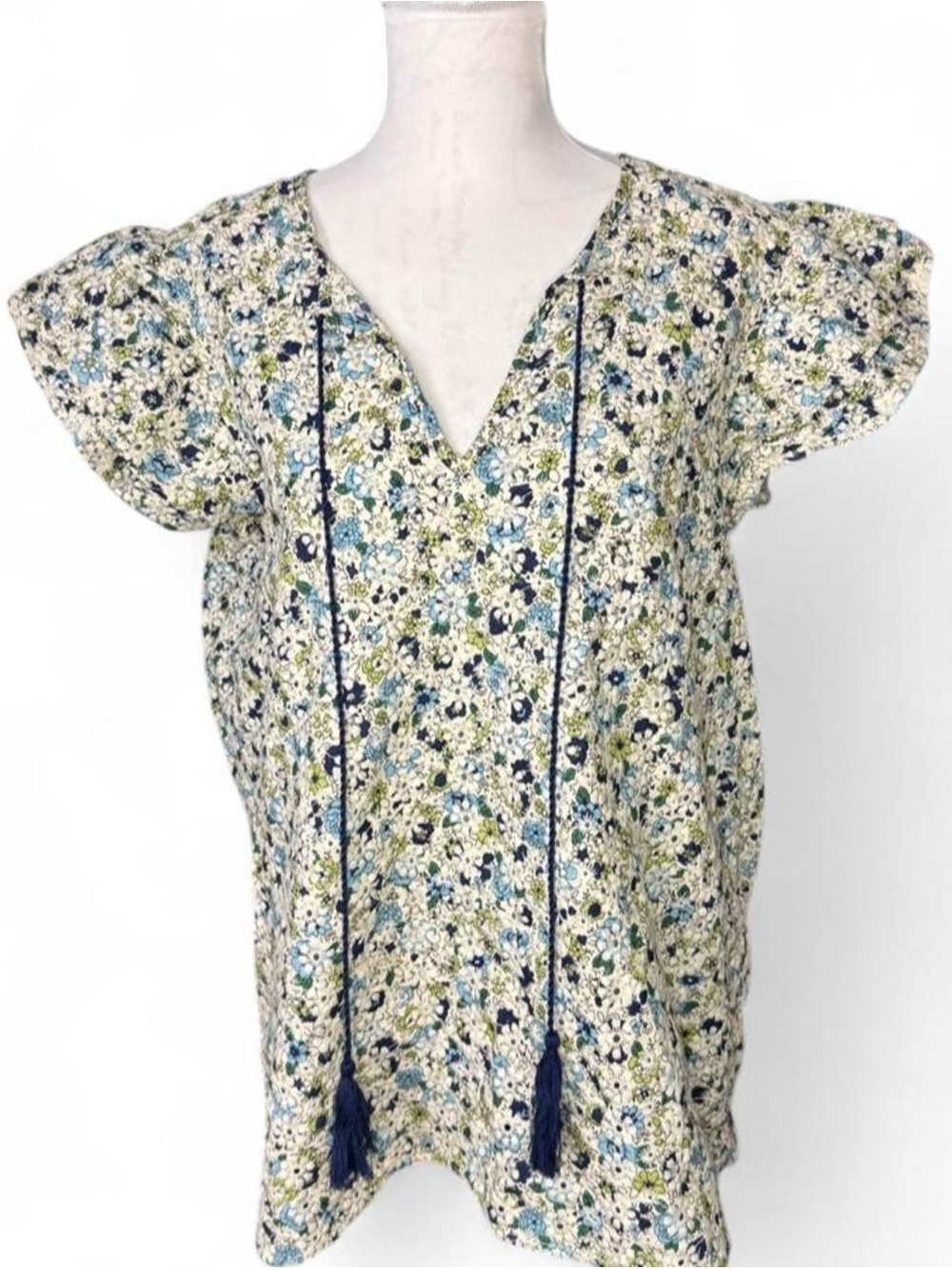 Solitaire Floral V-Neck Tassel Top - Blue, Green, White